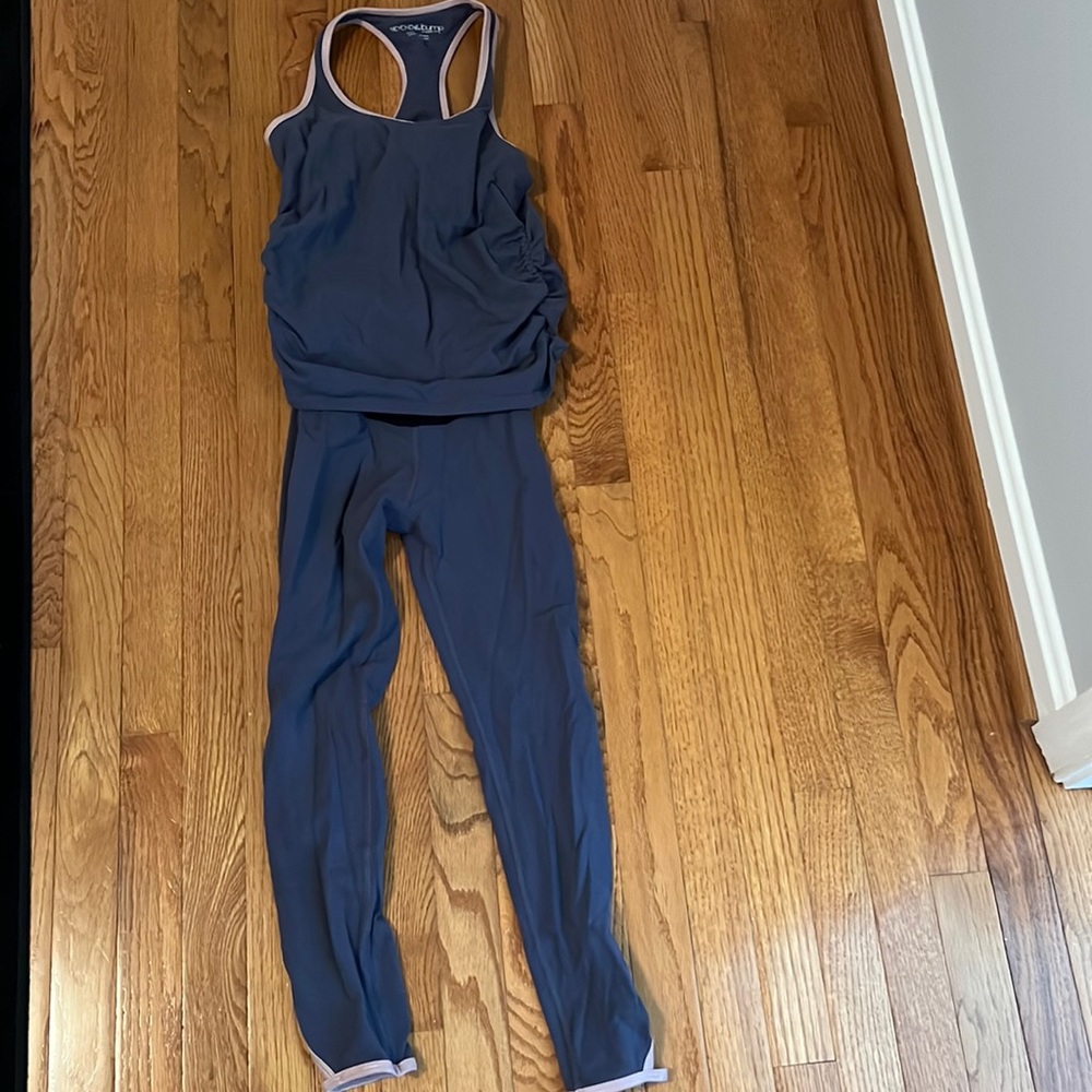 Beyond the bump maternity exercise set